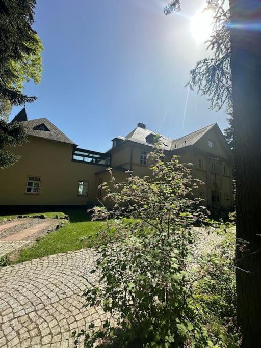 Panorama Penthouse In Wunderschoener Villa Kassel Buitenkant foto